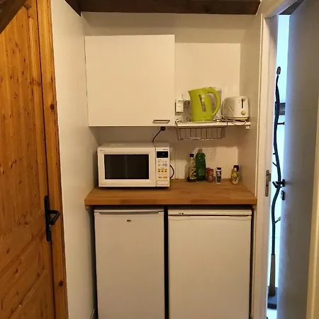 Espace Beleverte Bussiere 2 Albizia Meuble De 2 Bed & Breakfast Oullins