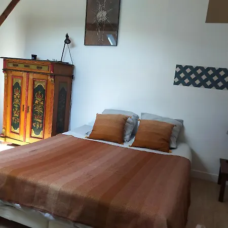 Espace Beleverte Bussiere 2 Albizia Meuble De 2 Bed & Breakfast Oullins
